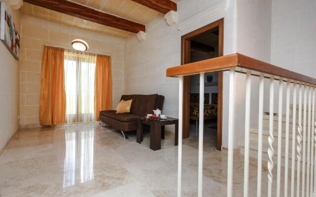 Carini Farmhouses