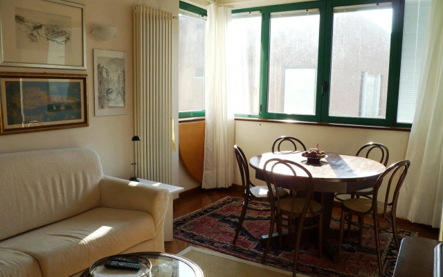 VeniceIN Apartments