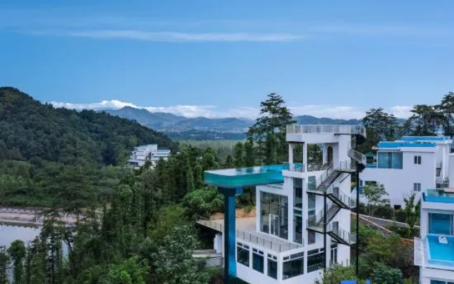 Moganshan High Mountain Forest Adventure Park · Xuan Yong Shilily Hotel – Outside – Huzhou