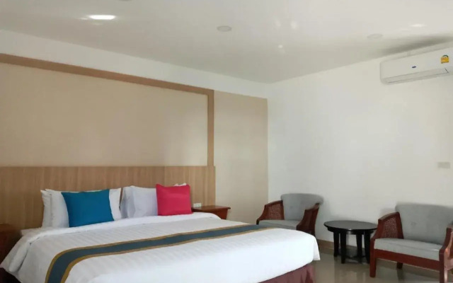 Nine Smiths Hotel Chiang Mai