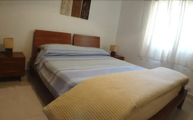 Eri Apartment E004