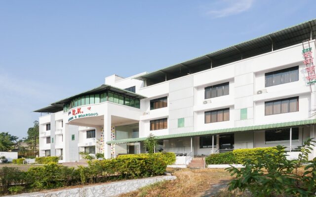 Radha Krishna by OYO Rooms