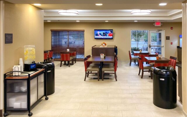 Comfort Suites