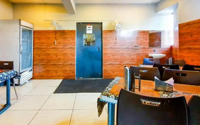 Oyo 23669 Nova Hotel New Crossroad