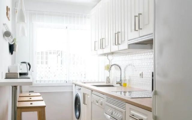 TRIANA 3 Bedrooms & 2 bath Parking Included