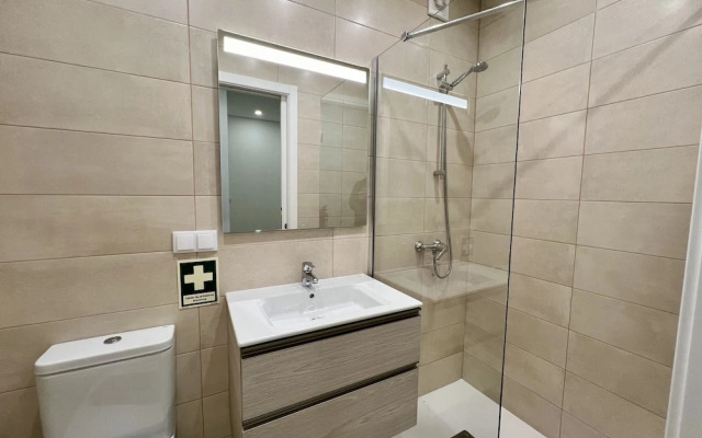 Quarteira Modern by Homing