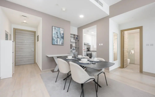 Sophisticated 1 Bedroom Apartment in Bloom Tower B