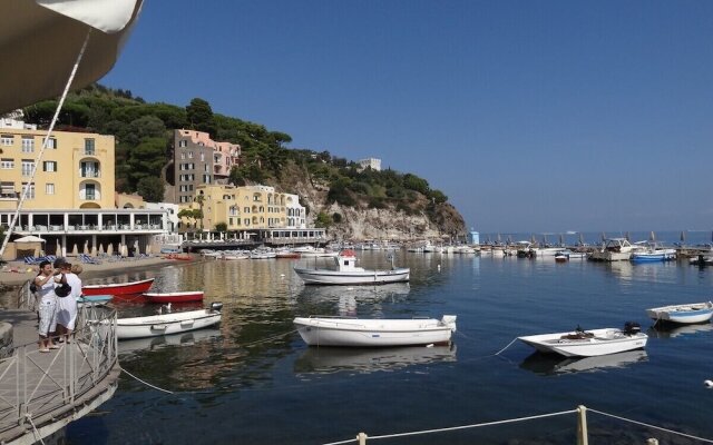 "villa La Favola With sea View"