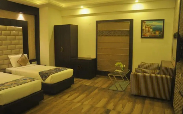Hotel Ivory Inn