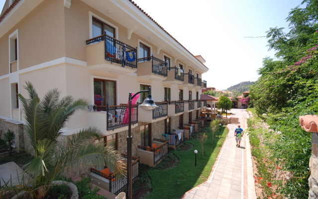 Perdikia Beach Hotel