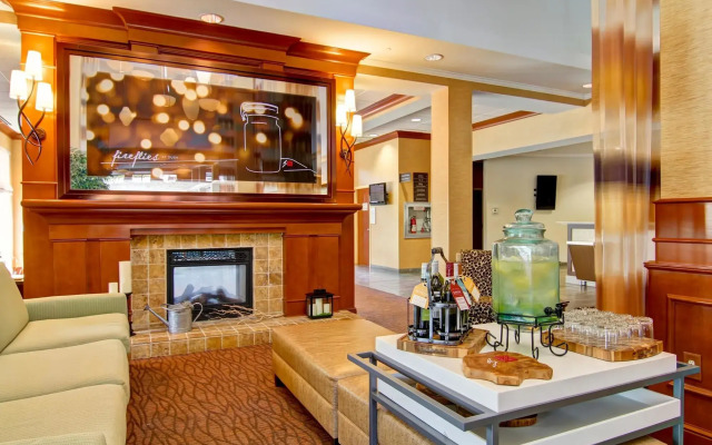 Hilton Garden Inn Ottawa Airport