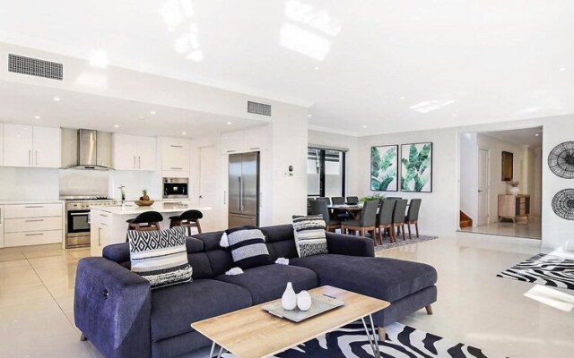 Riviera Grand at Sanctuary Cove