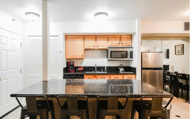 StripViewSuites at Jockey Club