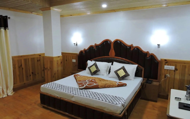Hotel Chaman Palace