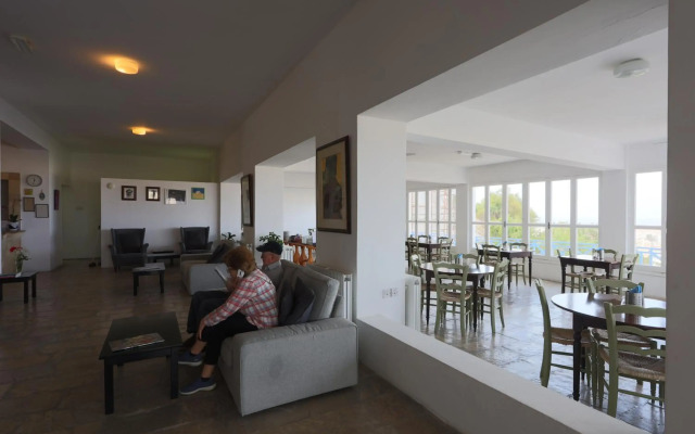 Axiothea Hotel