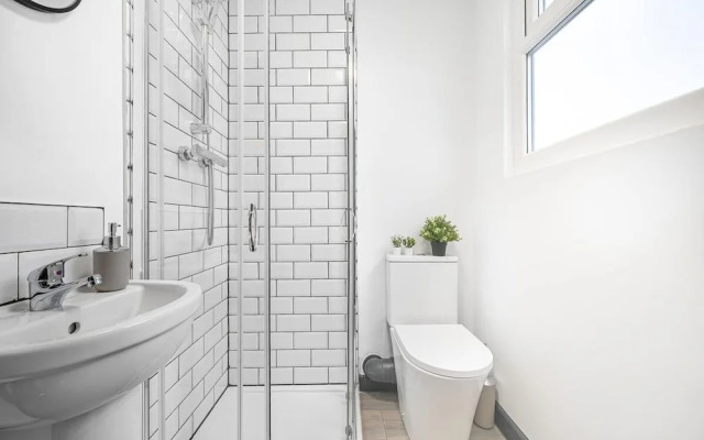 5-bed 5 En-suite Apartment in Manchester