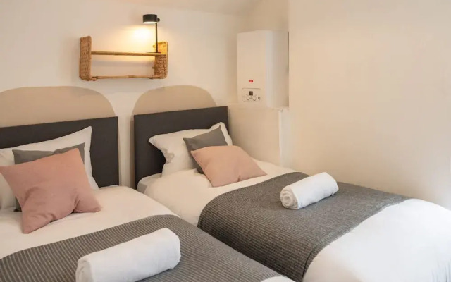 Host Stay Craddock Street