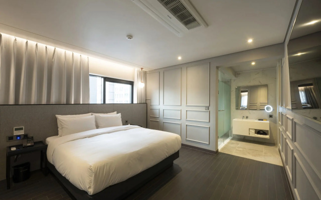 Yeonsan Hound Hotel
