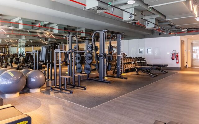 Maison Privee - Classy Urban Retreat w/ Amazing Dubai Canal Views