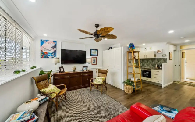 Beachfront Burleigh Getaway