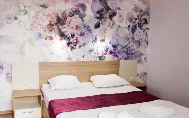 Hotel Ezeroto