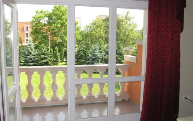 Báró Palace
