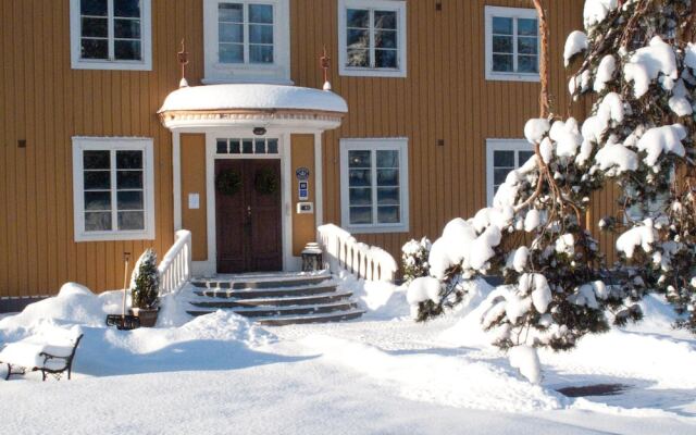 Insjöns Hotell