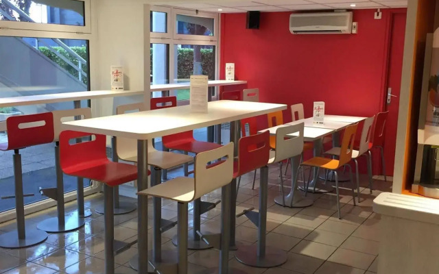 Premiere Classe Toulouse Sud - Portet