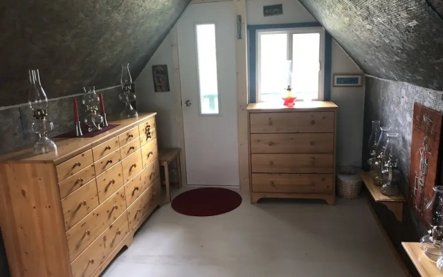 Rustic Luxury off Grid Wilderness Cabin