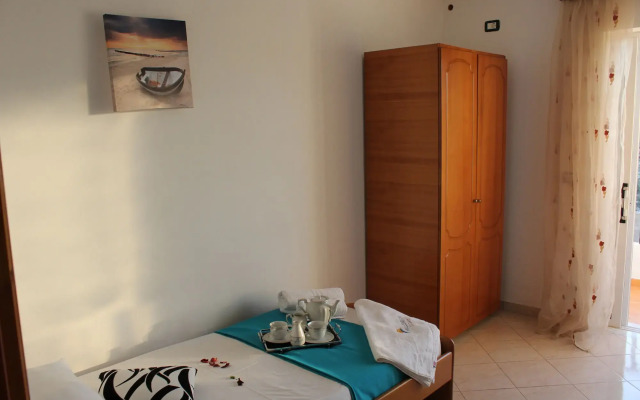 Hotel Holiday