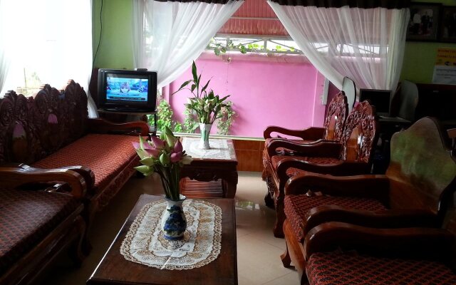 Ta Som Guesthouse & Tour Services