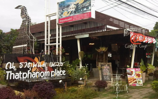 Thatphanom Place
