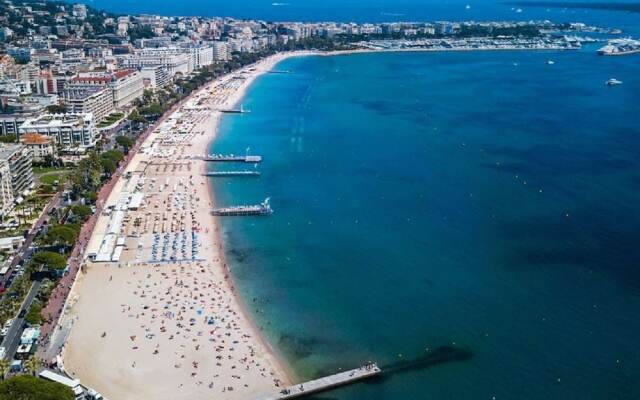 Cannes design vue mer