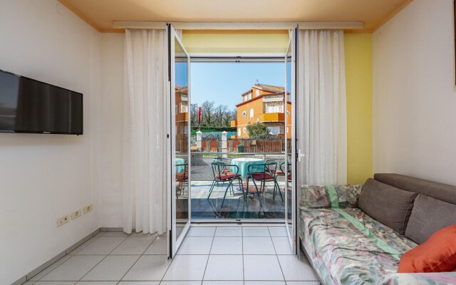 Nice Apartment in Umag With Wifi and 1 Bedrooms