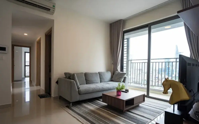 Refined Saigon - Rivergate Apartment