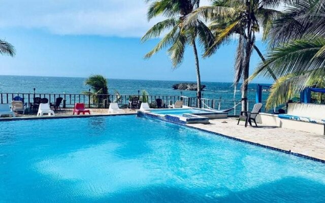 Ventana al Atlantico Boutique Hotel at Arecibo 681 Ocean Drive