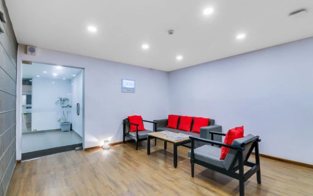 Oyo Townhouse 87 Spartan Nagar