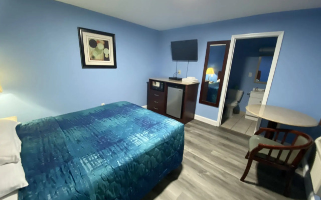 Red Carpet Inn and Suites