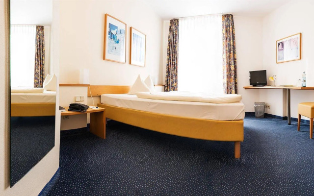 Hotel Nibelungen Hof