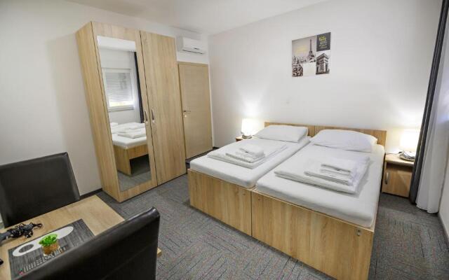 Hostel Mali Pariz