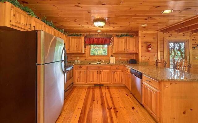 Close to Heaven - Two Bedroom Cabin