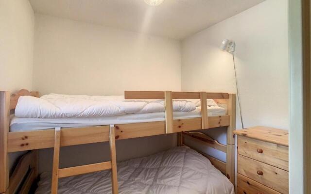 Appartement Demi-Quartier, 3 pièces, 4 personnes - FR-1-560-81