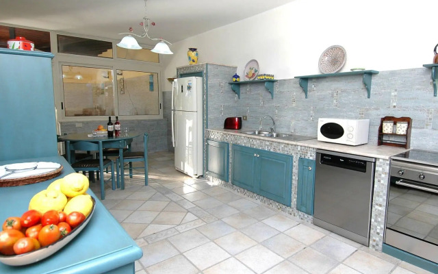 Holiday Home With Private Pool, Near the Beach