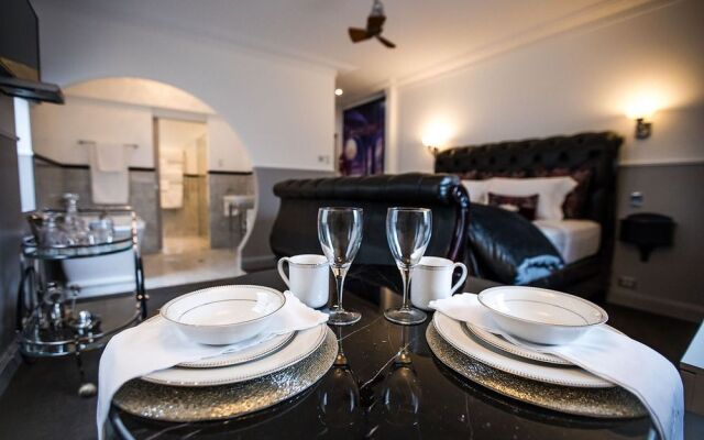 Studio Guest Suites