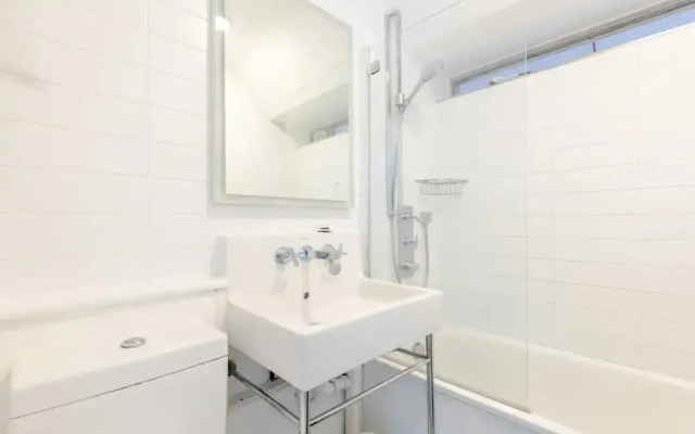 Cosy 1bedroom Flat - 2 Min Walk to Kensington Gardens!