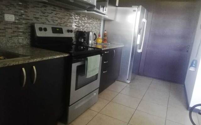 Apartment by airport on way to beach