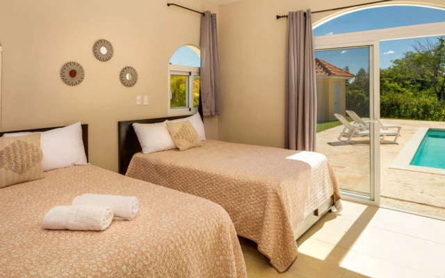 Ocean Village Villa 04