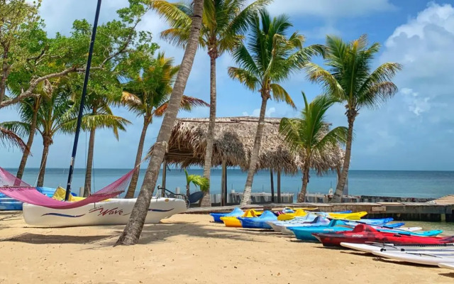 Thatch Caye Resort a Muy'Ono Resort