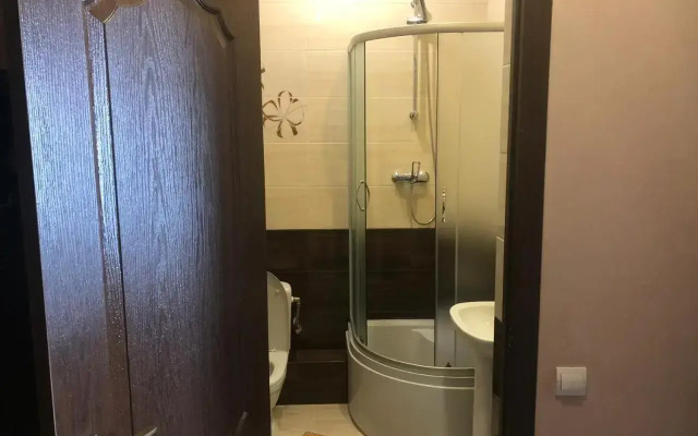 Hotel 18