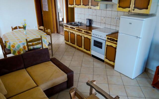 Beautiful Coastline View Apartment a4